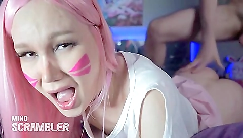 Big booty teen babe gets barebacked and creampie by dude