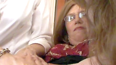 My stepmom wears stockings and deepthroat in front